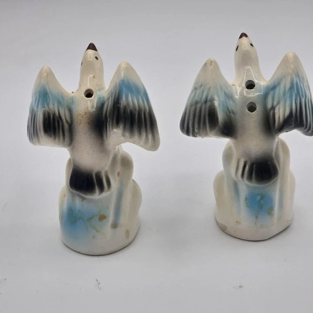 Vintage Florida Seagull Salt & Pepper Shakers Ceramic Pair Made in Japan Set‎ 2